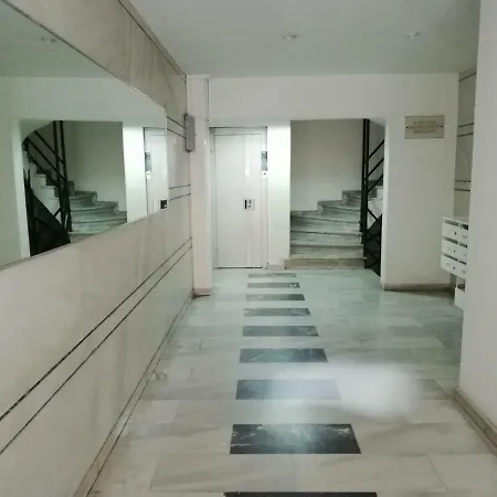 Center דירה *